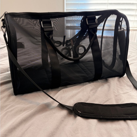 ALO Yoga Handbags - ALO Yoga Sheer Duffle